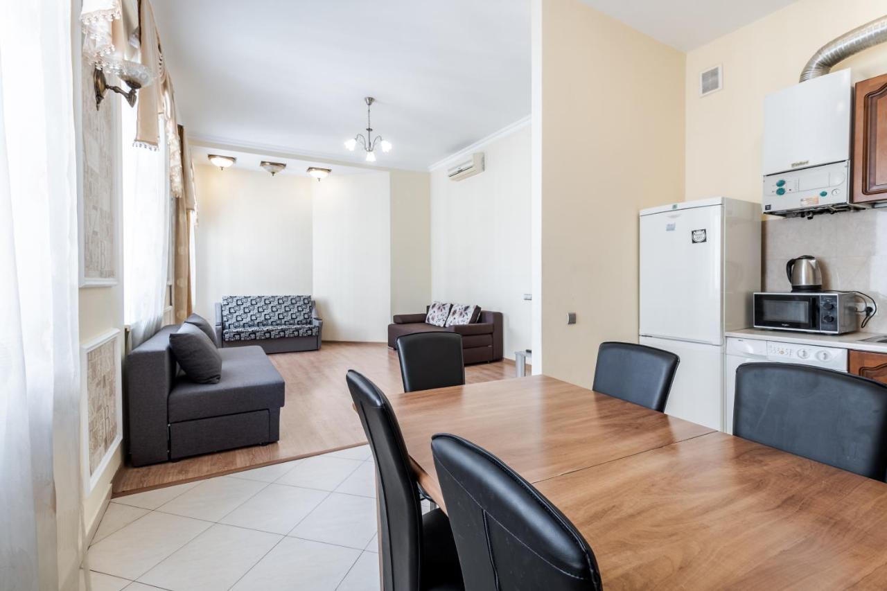 Fedorova Apartment Λβιβ Εξωτερικό φωτογραφία