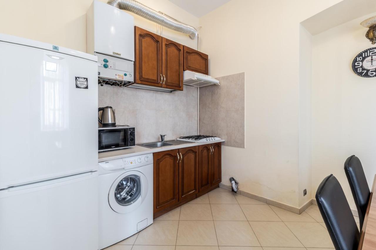 Fedorova Apartment Λβιβ Εξωτερικό φωτογραφία