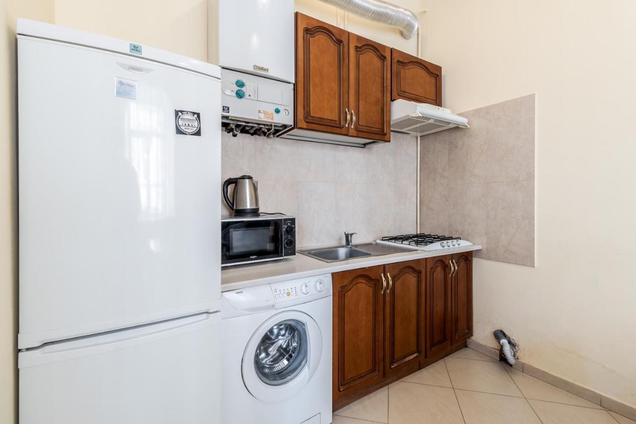 Fedorova Apartment Λβιβ Εξωτερικό φωτογραφία