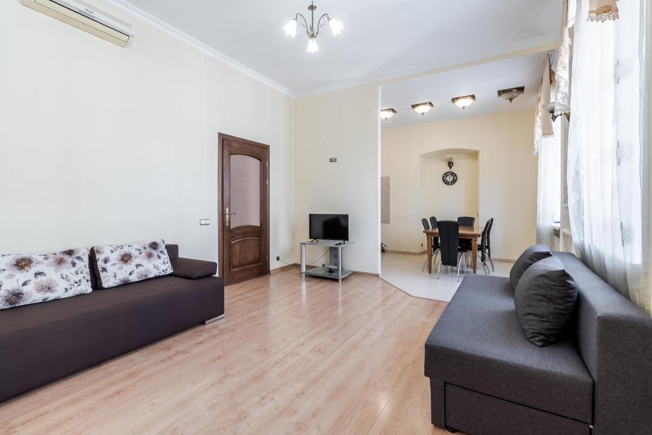 Fedorova Apartment Λβιβ Εξωτερικό φωτογραφία