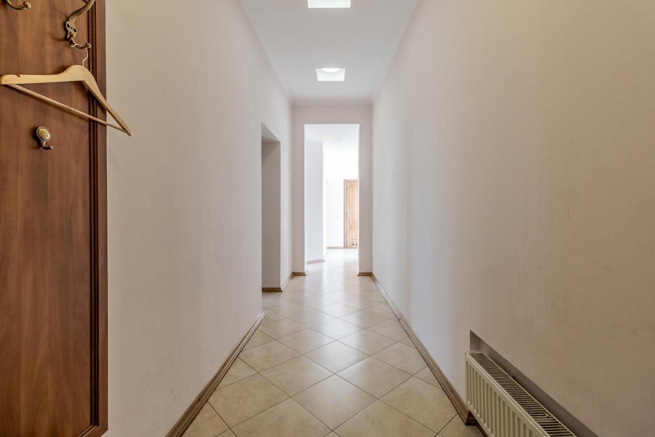 Fedorova Apartment Λβιβ Εξωτερικό φωτογραφία