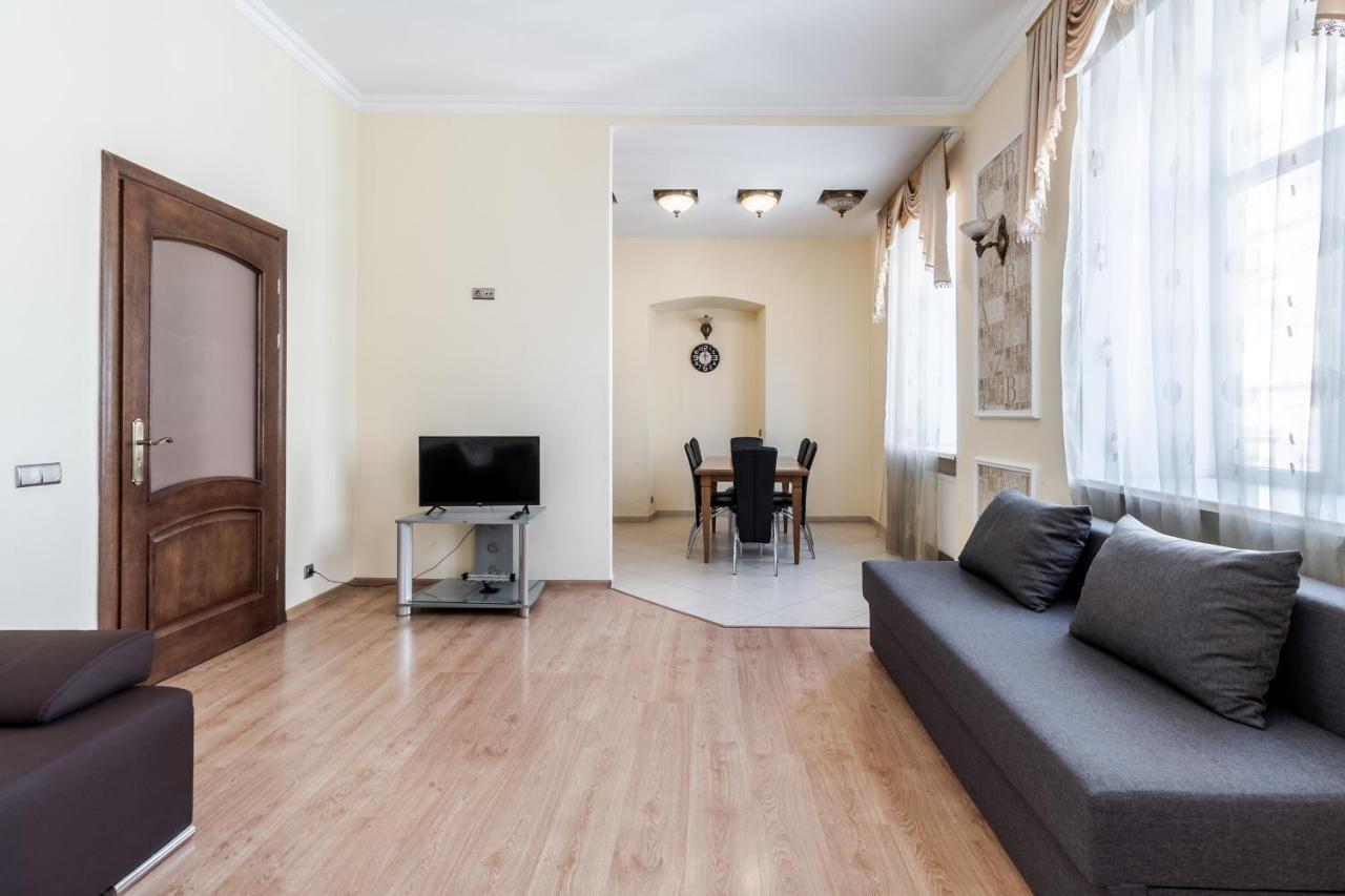 Fedorova Apartment Λβιβ Εξωτερικό φωτογραφία